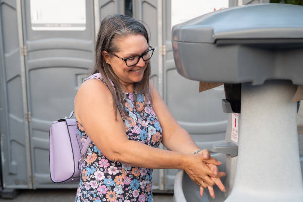 Best Handicap porta potty rental  in South Brooksville, FL