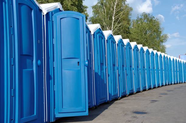 Best Portable restroom trailer rental  in South Brooksville, FL